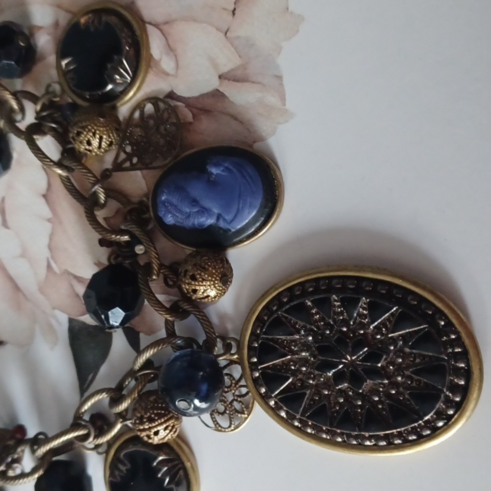 Necklace - Picture 6 of 11